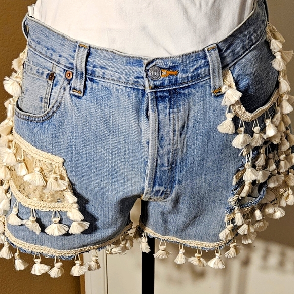 Levi Strauss Short Denim blue Jeans - Picture 1 of 5